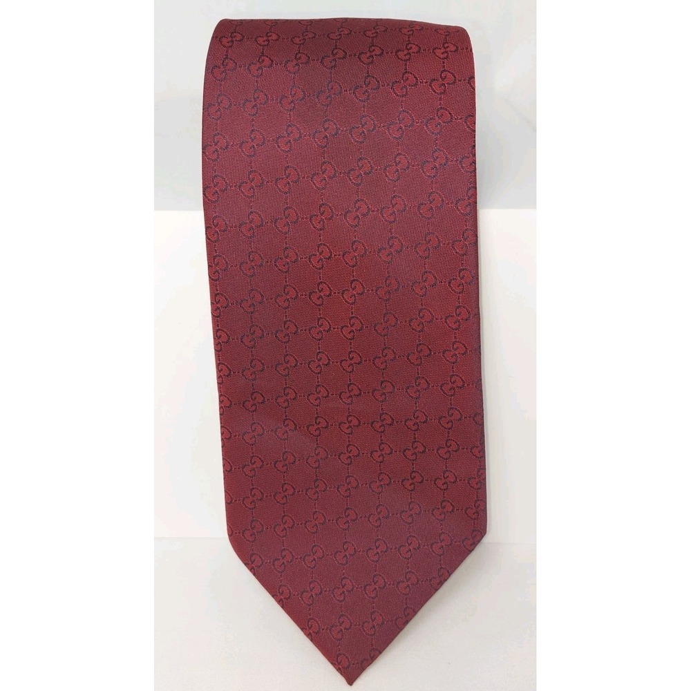 Gucci Mens Italian Silk Necktie Burgundy with a Blue Hue Handmade Tie‎ 4"x57"